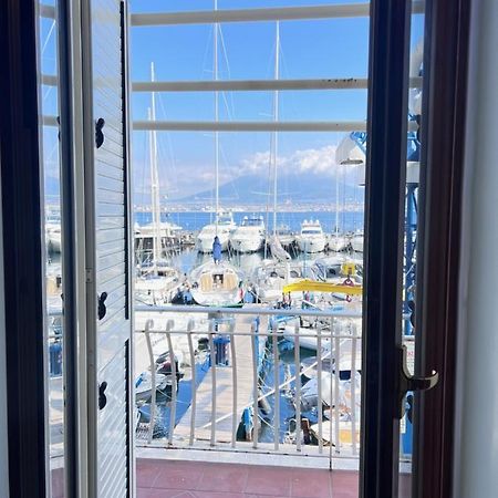 Apartamento Residenza Borgo Marinaro Nápoles Exterior foto