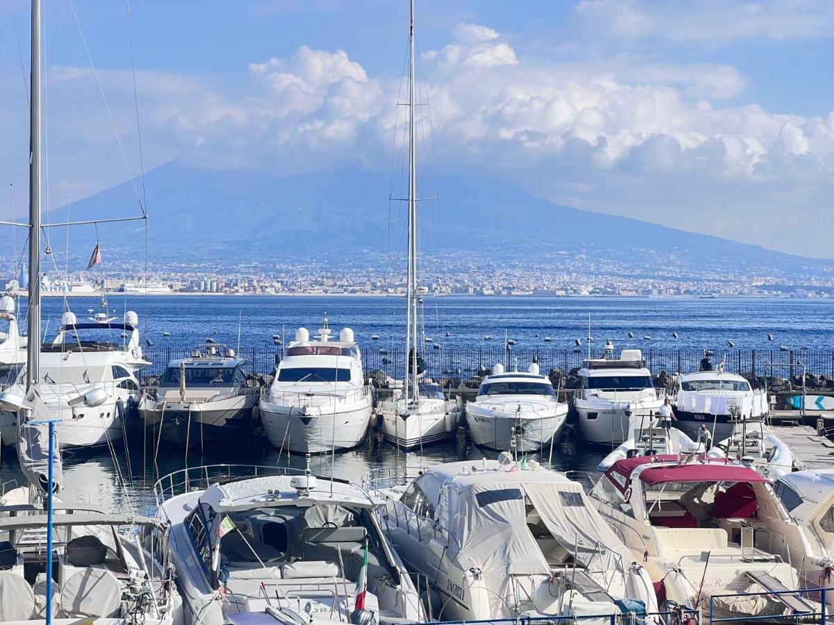 Apartamento Residenza Borgo Marinaro Nápoles Exterior foto