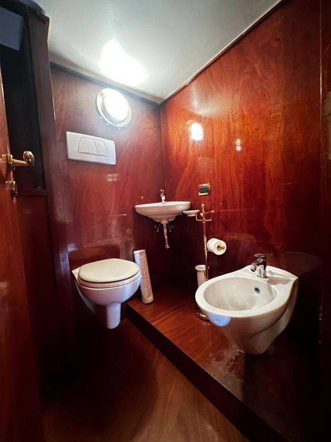 Apartamento Residenza Borgo Marinaro Nápoles Exterior foto