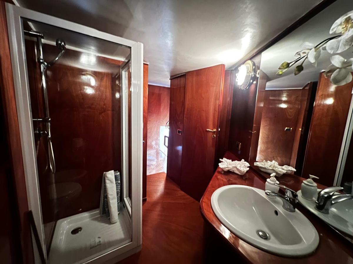 Apartamento Residenza Borgo Marinaro Nápoles Exterior foto