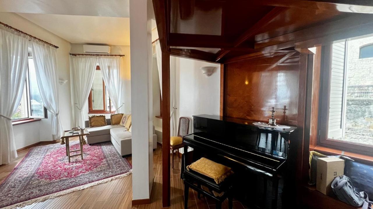 Apartamento Residenza Borgo Marinaro Nápoles Exterior foto